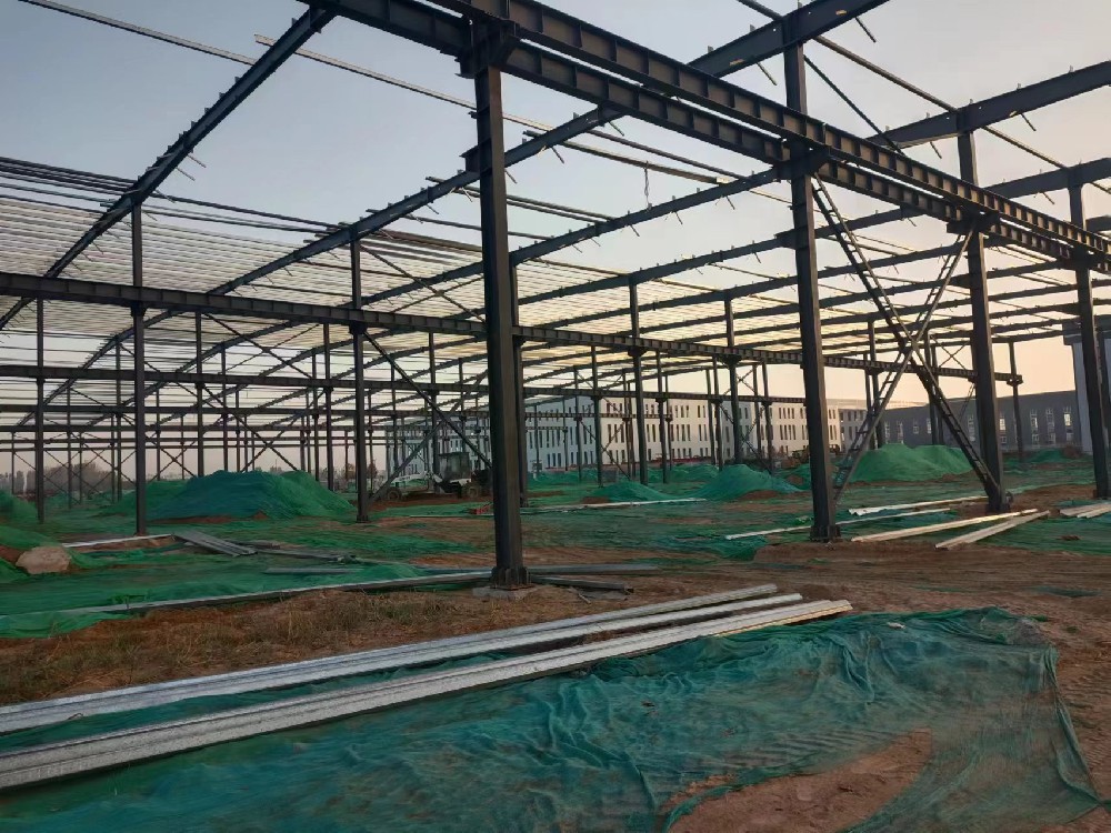 多聯(lián)跨車(chē)間鋼架