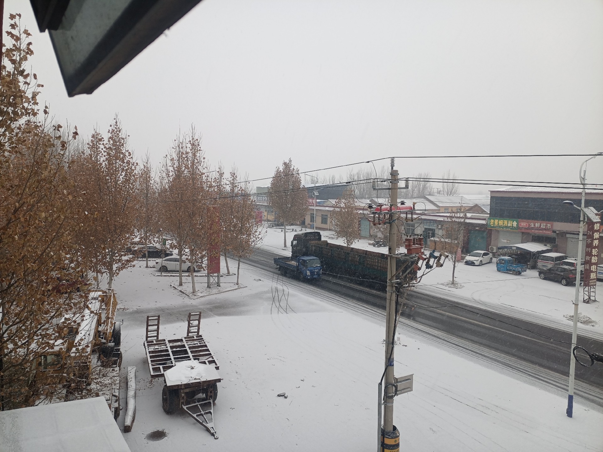 衡水鋼結構,衡水鋼結構廠,衡水鋼結構廠房,衡水鋼結構廠家，衡水廠房車間加工，衡水鋼結構--金鼎鋼構廠，雪景