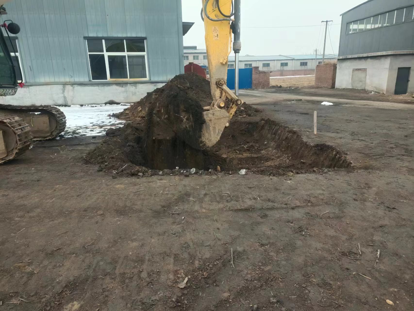 衡水鋼結(jié)構(gòu)廠家 金鼎鋼構(gòu) 新工地開(kāi)槽