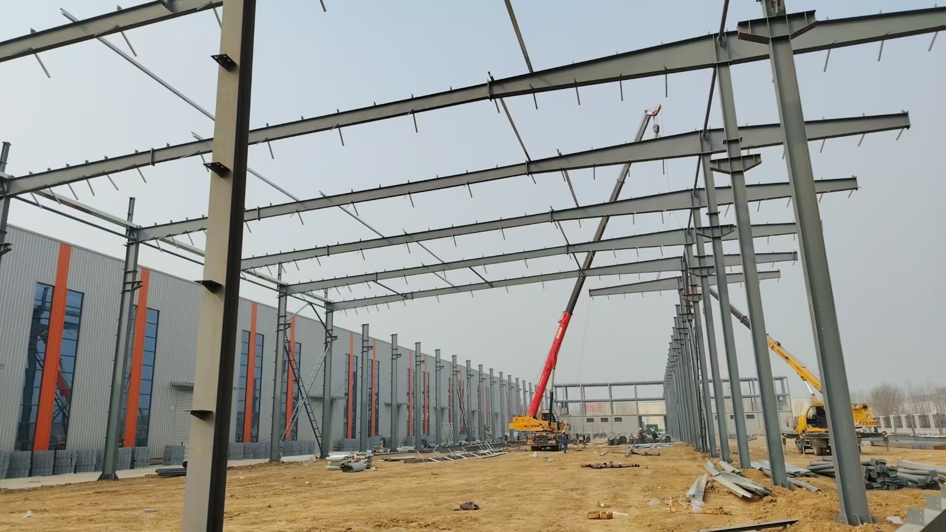 鋼結(jié)構(gòu)廠房安裝飛機梁 安裝公司電話13131801767