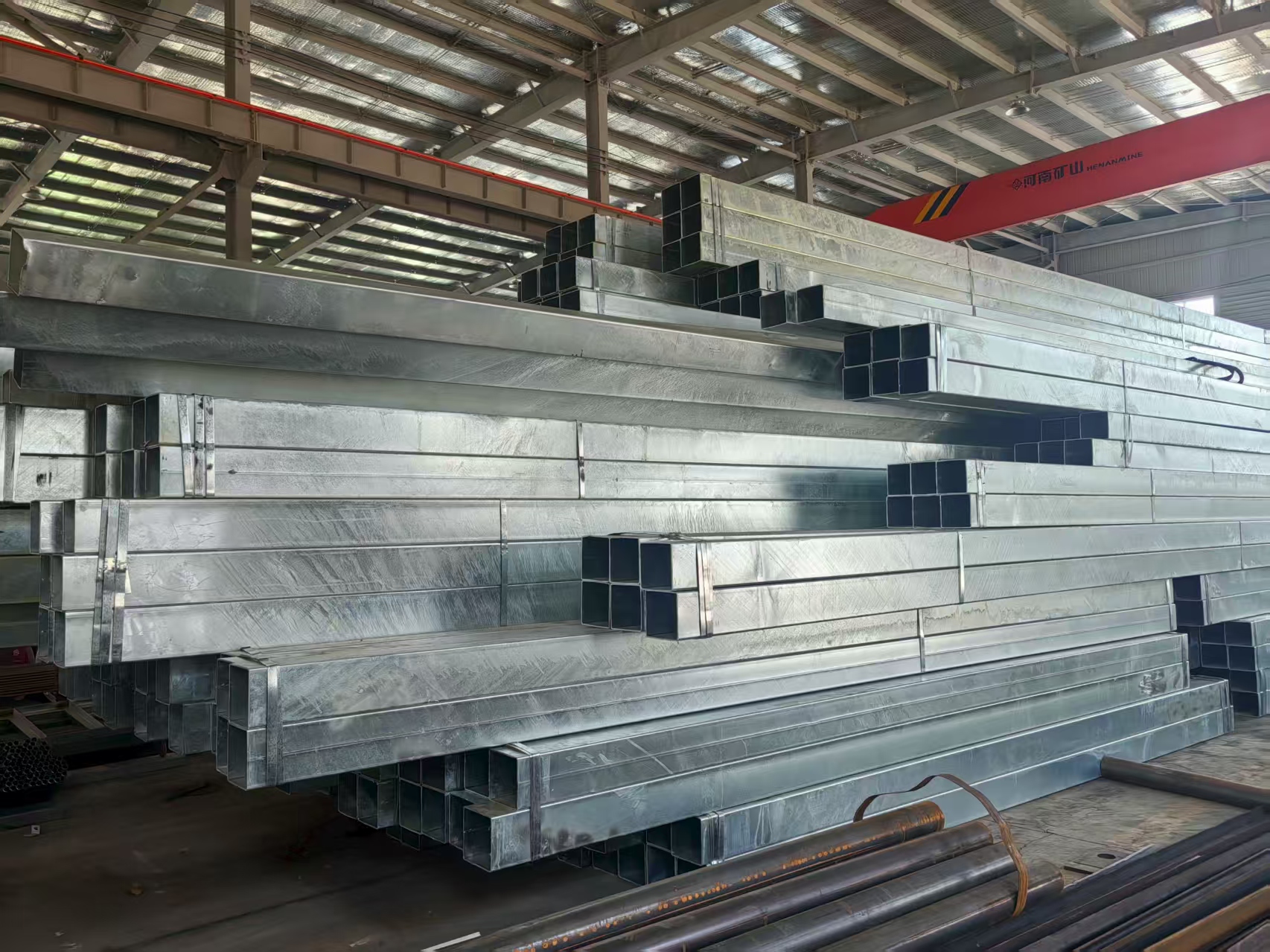 墻檁條、熱鍍鋅方管、衡水鋼構(gòu)加工、方管加工、鋼構(gòu)加工、金鼎鋼構(gòu)13131801767